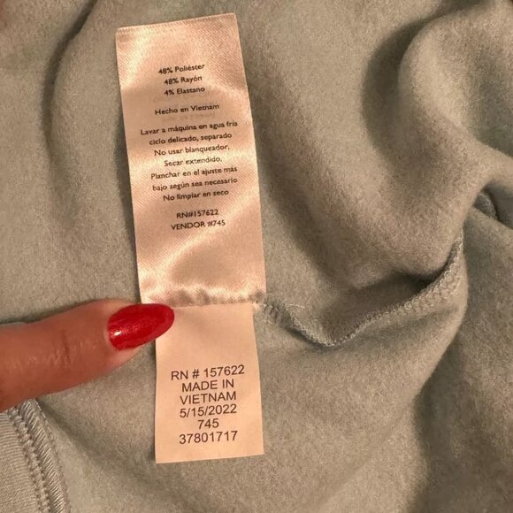 Eddie Bauer Women's Crewneck Long Sleeve Sweater Ocean Size XS - Picture 8 of 8